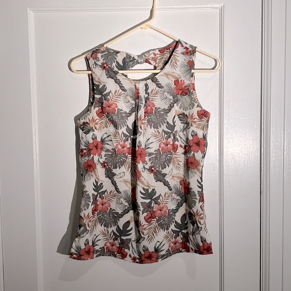 Women’s Floral Blouse